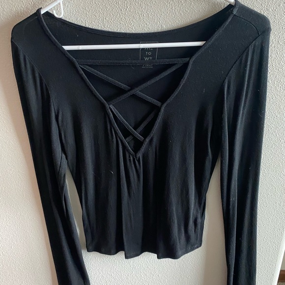 BUNDLE. PacSun Long sleeve slightly crop top with neck detail. X-small. - Picture 1 of 6